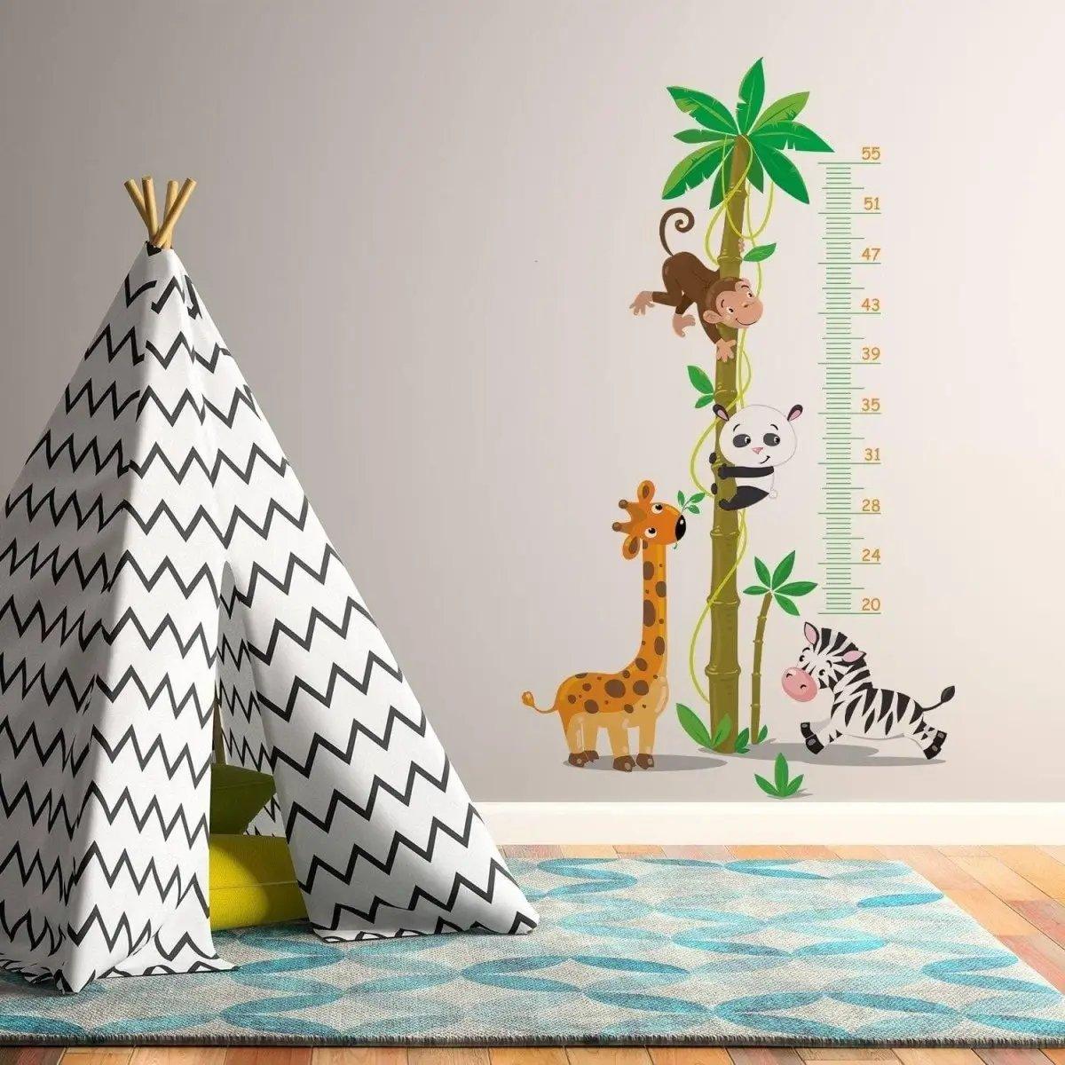 Colorful giraffe growth measurement wall sticker featuring animals, perfect for kids' rooms and playful height tracking.