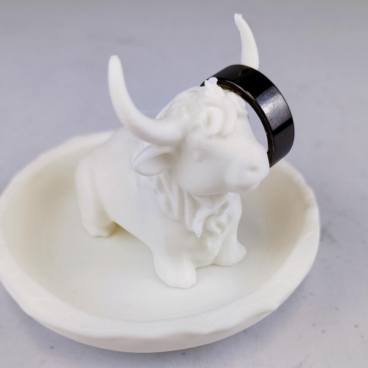 Highland Cow Jewelry Dish | 3D Printed Ring Holder | Cute Cow Trinket Tray | Farmhouse Jewelry Organizer | Rustic Ring Dish | Gift for Her