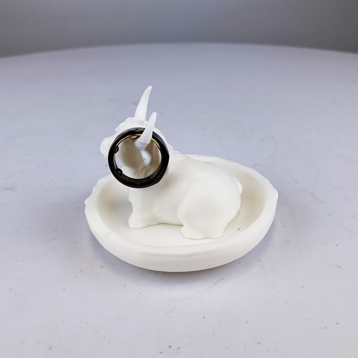 Highland Cow Jewelry Dish | 3D Printed Ring Holder | Cute Cow Trinket Tray | Farmhouse Jewelry Organizer | Rustic Ring Dish | Gift for Her