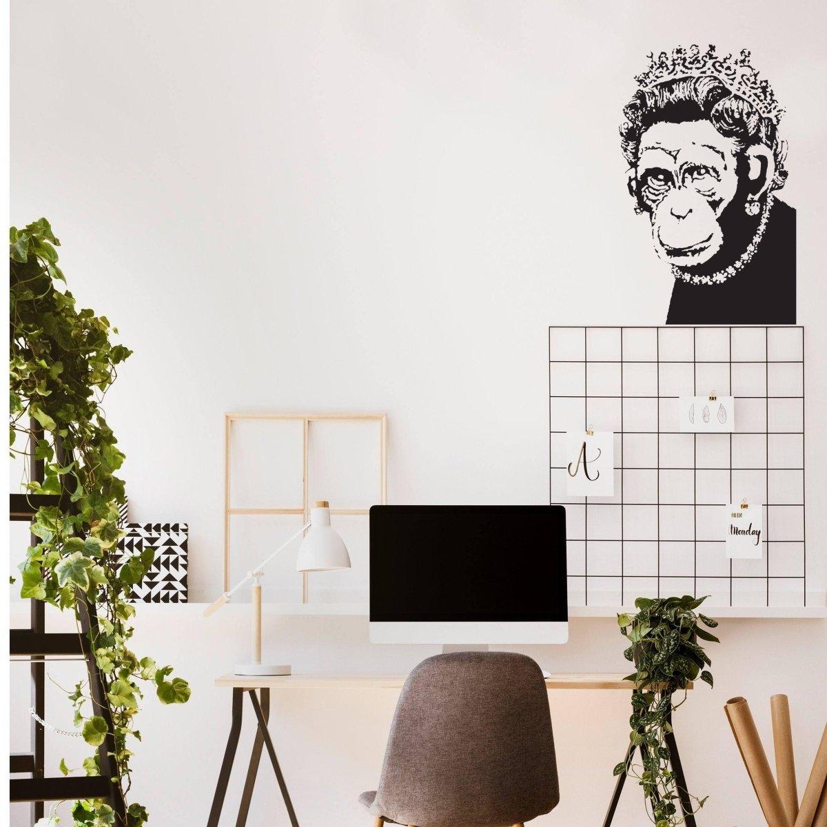 Queen Monkey Vinyl Wall Art Decal - Thumbnail 4