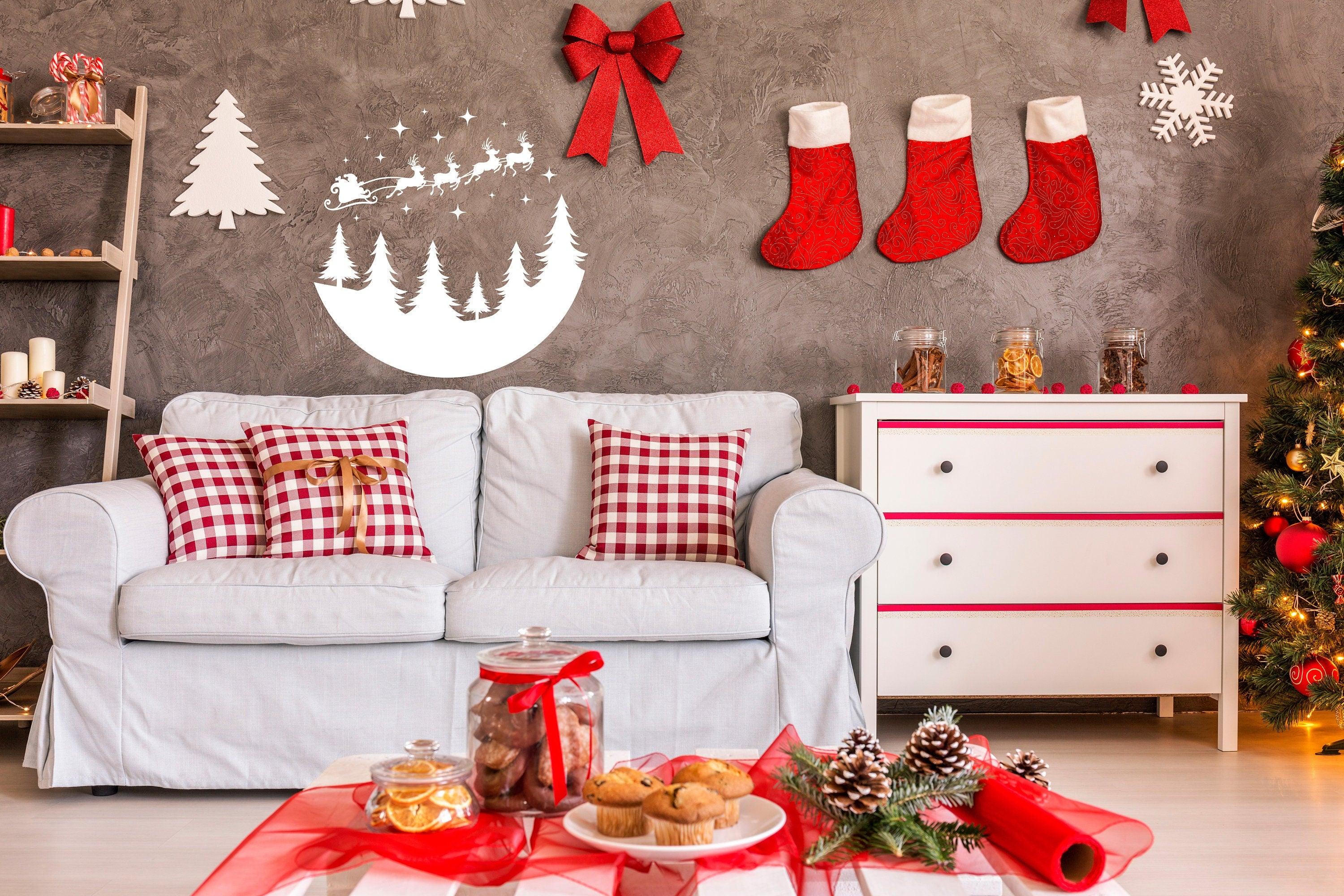 Circular Santa Sleigh and Deers Wall Decal - Thumbnail 5